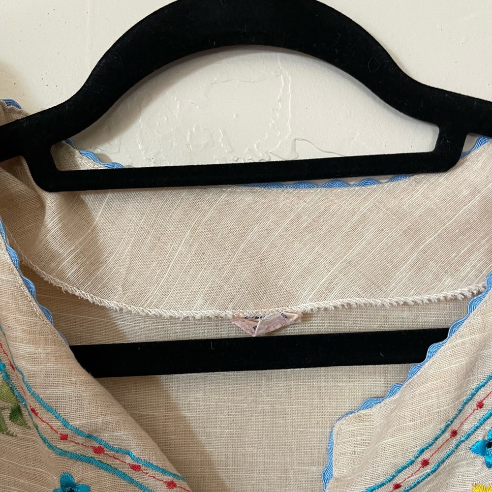 Vintage Linen Folk Embroidered 70’s Blouse - image 4